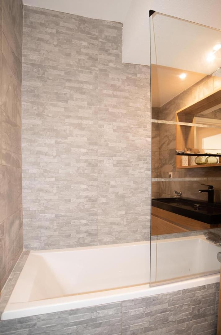 شقة Moderne Et Cosy Au Coeur De Saint-Jean Ail ليون المظهر الخارجي الصورة